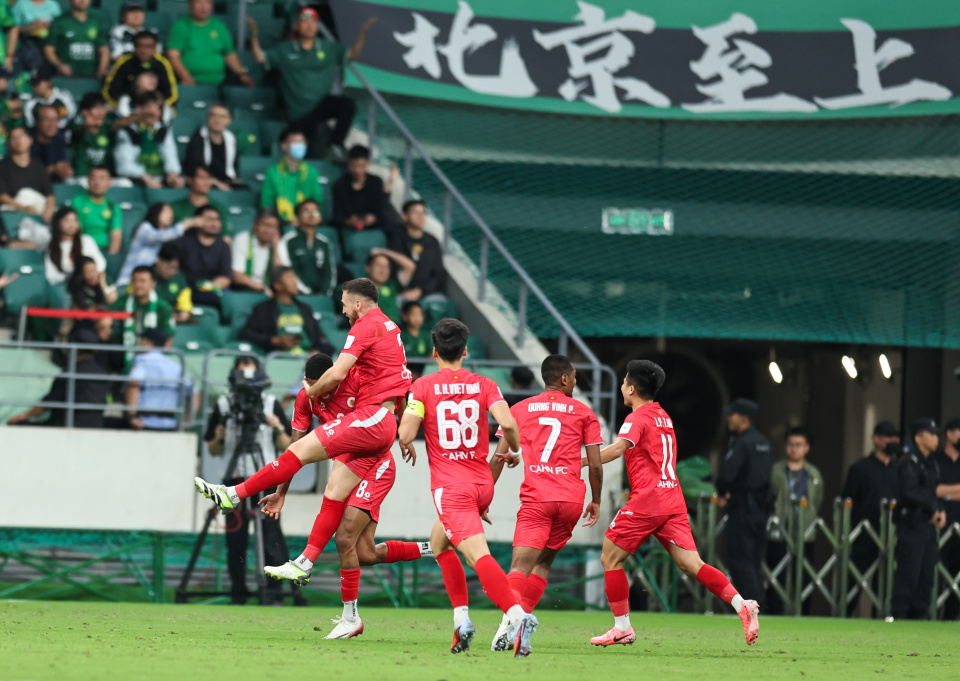 新华社记者, 河内公安队, hy 新华社记者, 河内公安队, hy