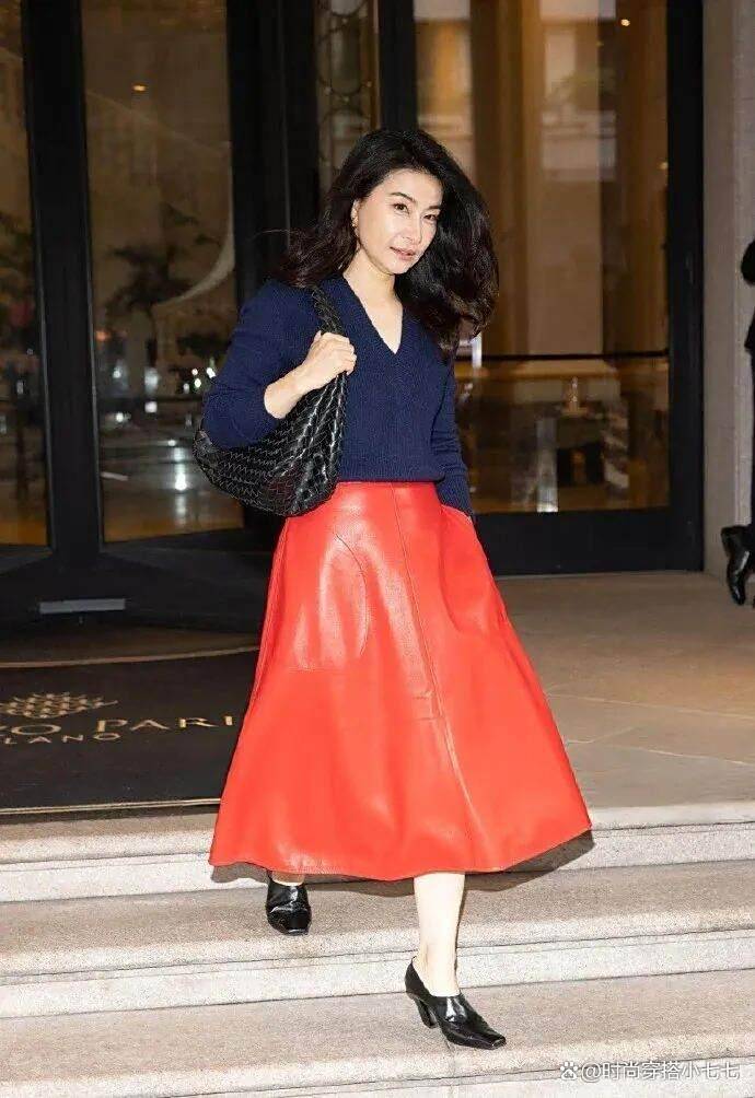 端庄得体的 端庄得体的